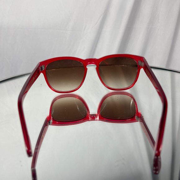 WILDFOX Classic Fox 2 Red Wayfarer Sunglasses NWOT display picture 2